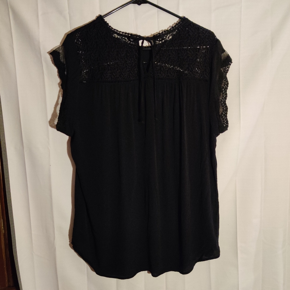 🖤 Black Blouse
